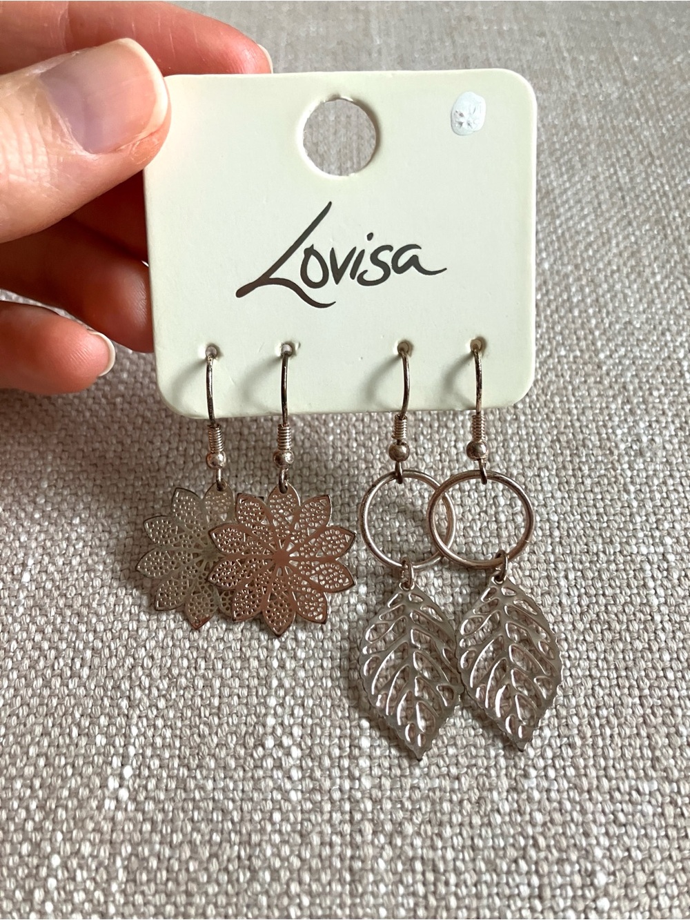NWT Lovisa Rose Gold Floral and Leaf Earring Duo